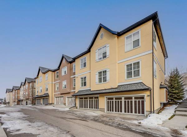 Calgary, AB T3M 1Z3,125 Cranbrook Villas Southeast