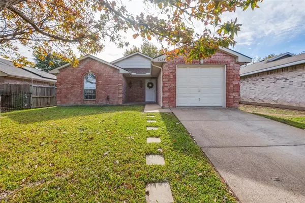 5234 Abuelo Court, Dallas, TX 75211