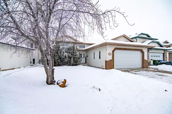 13 Leung Close, Red Deer, AB T4R 2W6