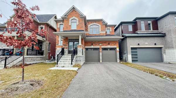 33 Marlene Johnston DR, East Gwillimbury, ON L9N 0W7