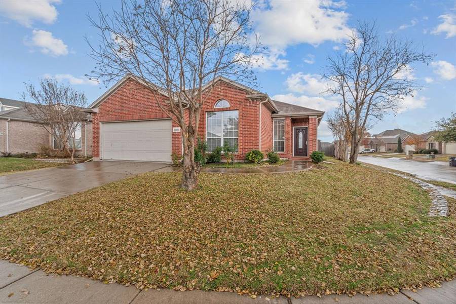 2000 Haylee Drive, Fort Worth, TX 76131