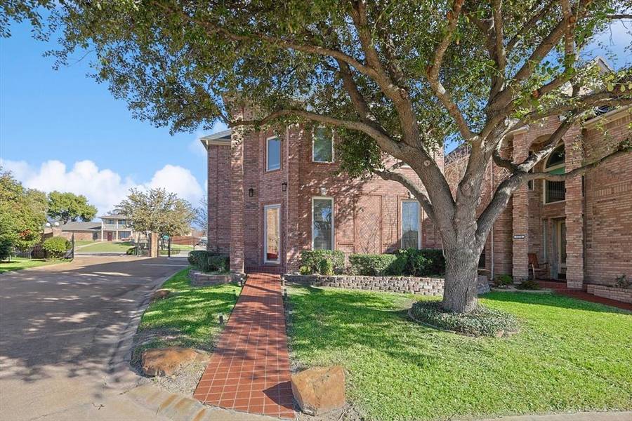 8354 Sunset Cove Drive, Fort Worth, TX 76179