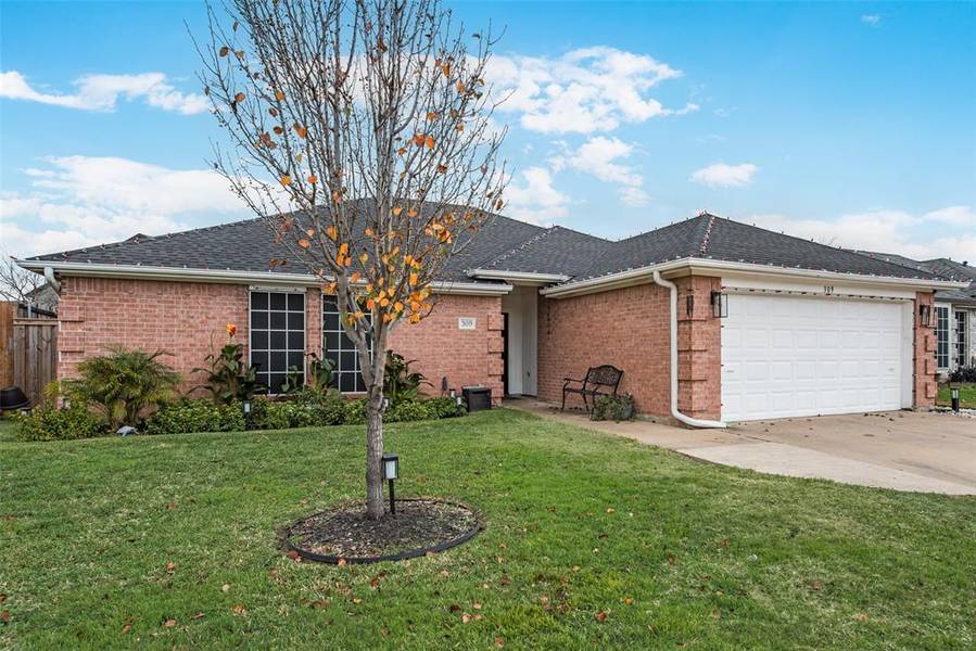 309 Helmsford Trail, Saginaw, TX 76179