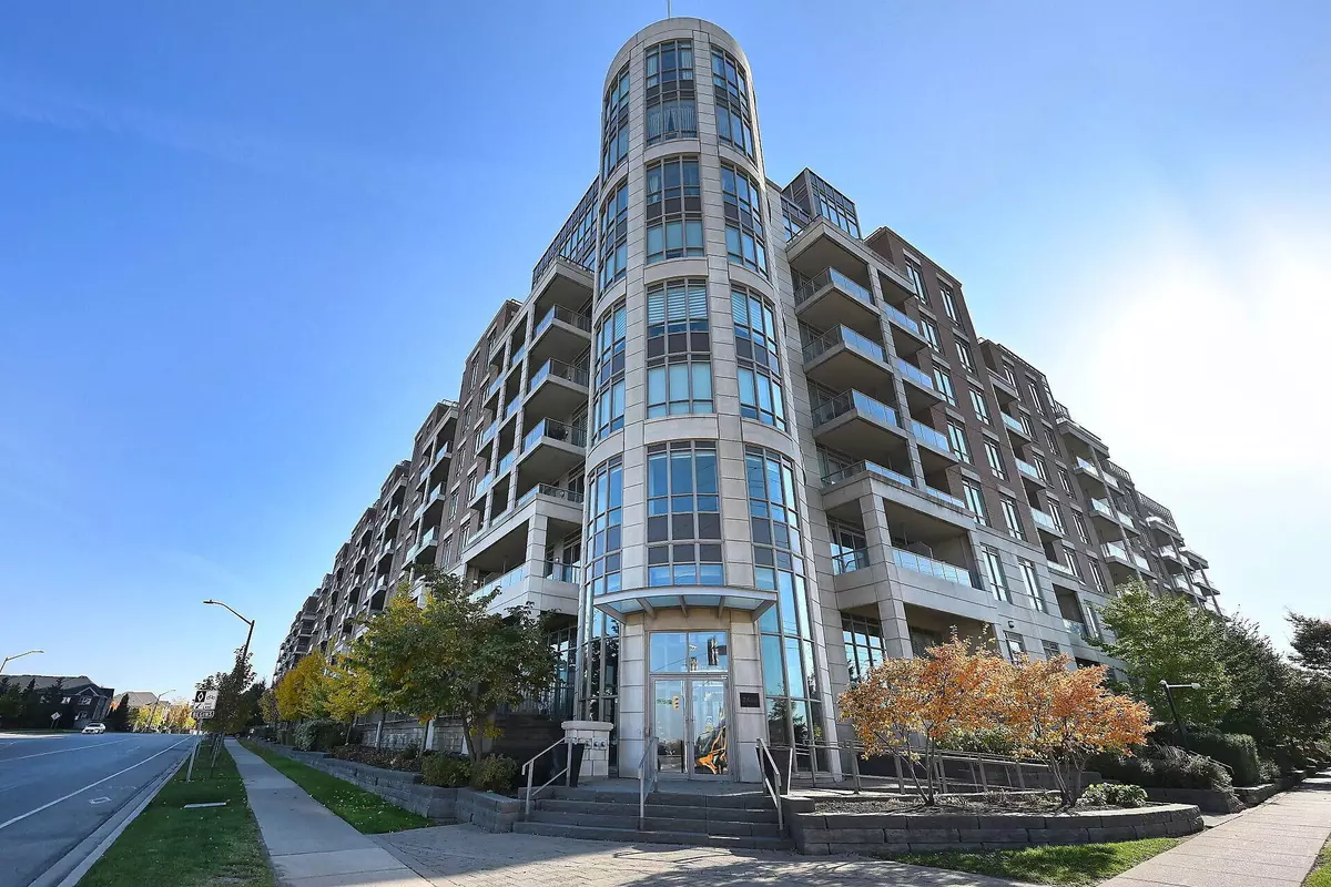 Oakville, ON L6H 0H1,2480 Prince Michael DR #414