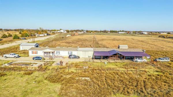 5520 Stitzle Road, Crandall, TX 75114