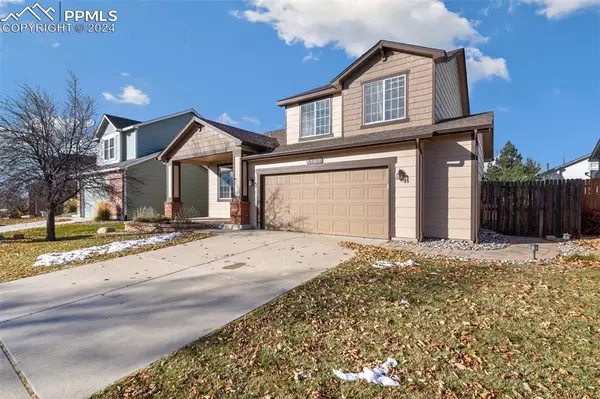 Colorado Springs, CO 80922,4135 Round Hill DR