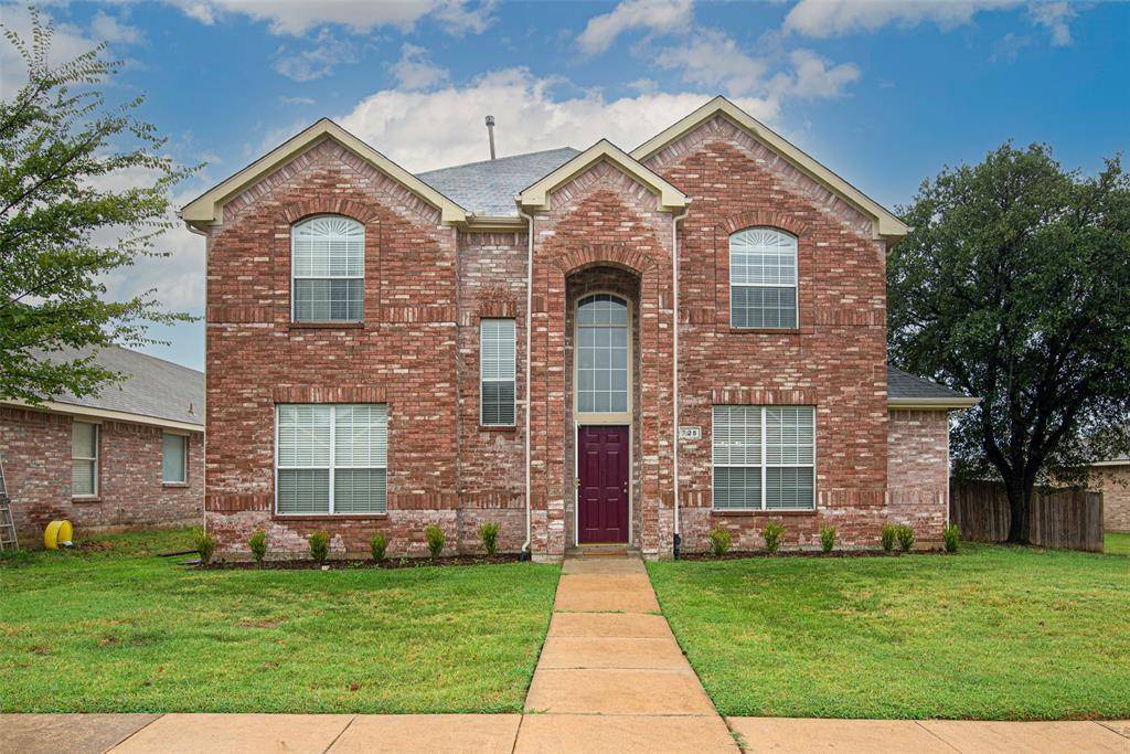 Van Alstyne, TX 75495,325 Newport Drive