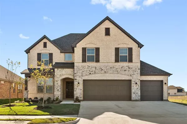 106 Veteran Drive, Forney, TX 75126