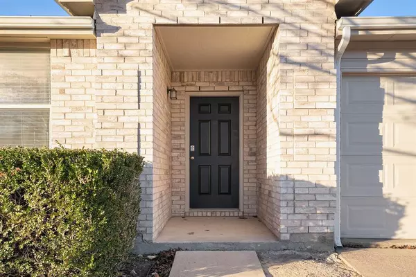 Fort Worth, TX 76179,936 Rose Crystal Way