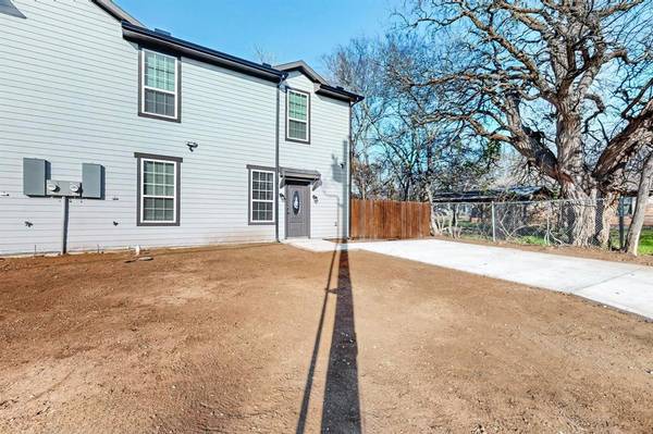 807 Fletcher Street, Gainesville, TX 76240