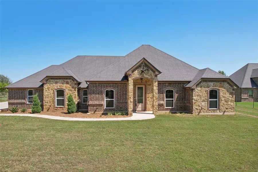 110 Christenberry Road, Springtown, TX 76082