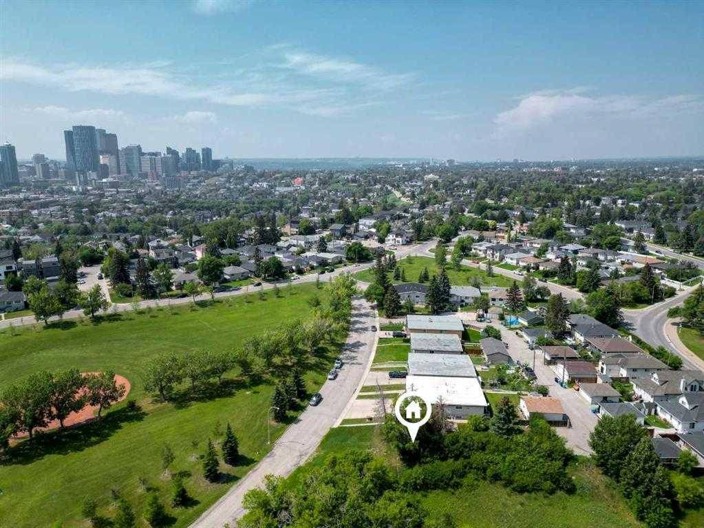 Calgary, AB T2E 5E9,1324 Phair AVE NE