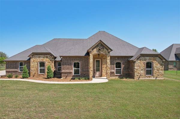 110 Christenberry Road, Springtown, TX 76082