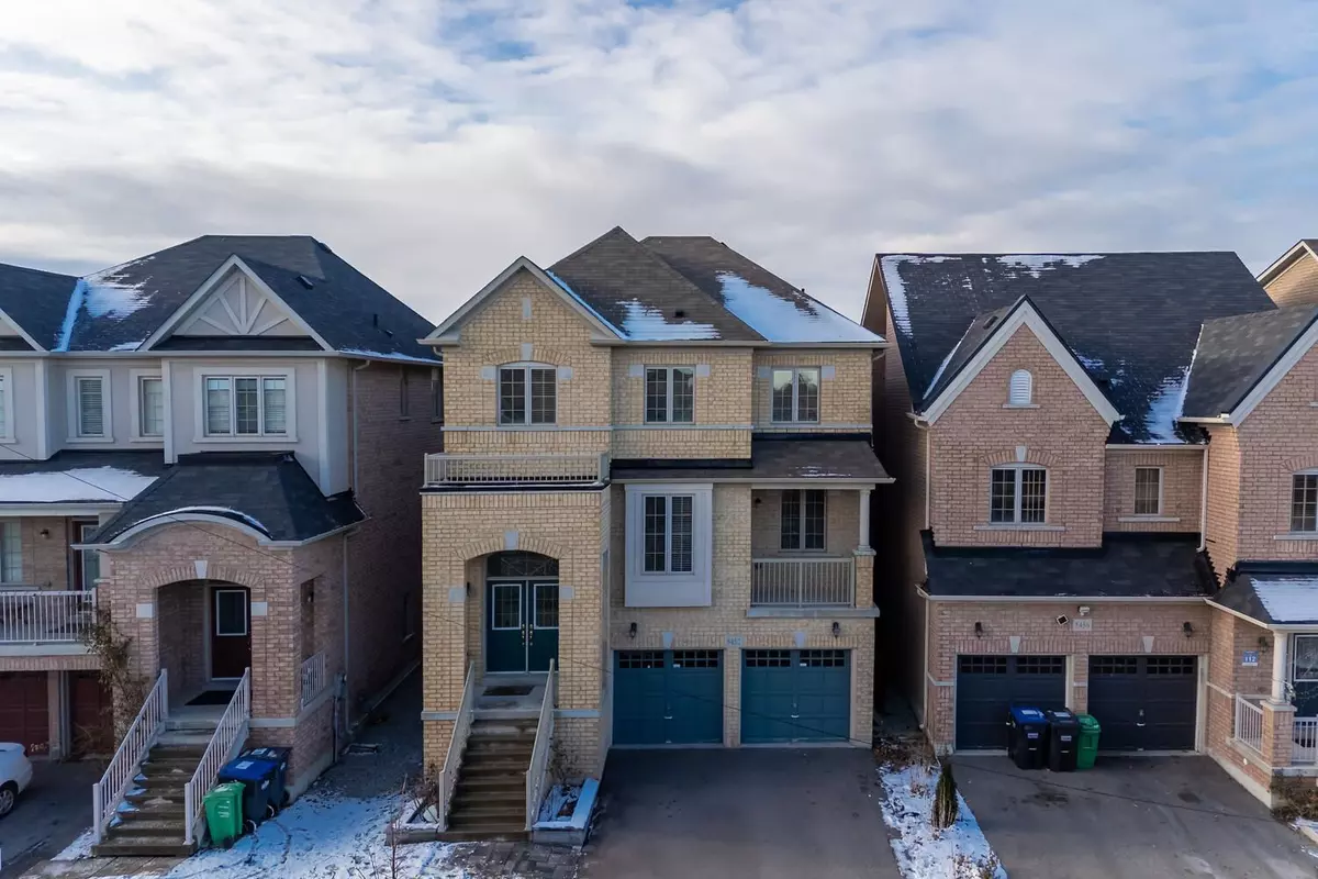 Mississauga, ON L5M 0N1,5452 Meadowcrest AVE