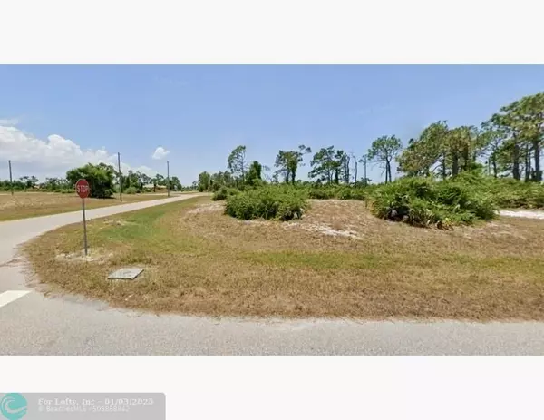 11 Boat Ct, Placida, FL 33946