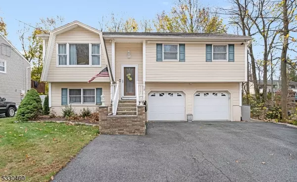 Hopatcong Boro, NJ 07843,10 Lucas Rd