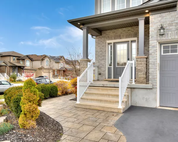 Kitchener, ON N2P 0B4,900 Steepleridge CT