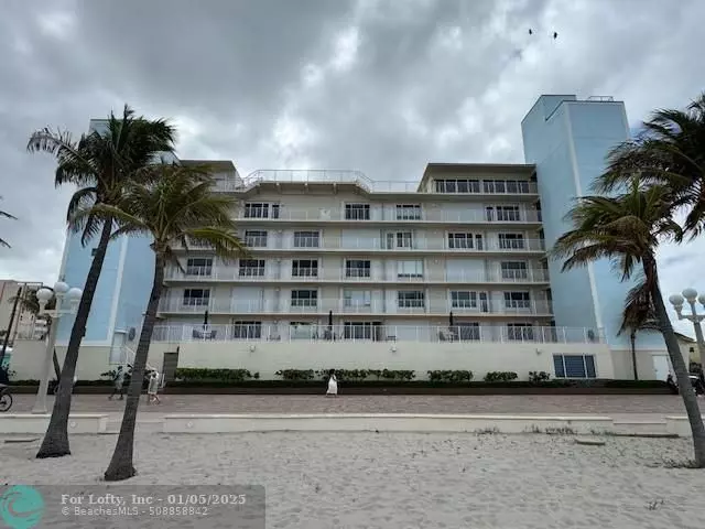 300 Oregon St  #404, Hollywood, FL 33019