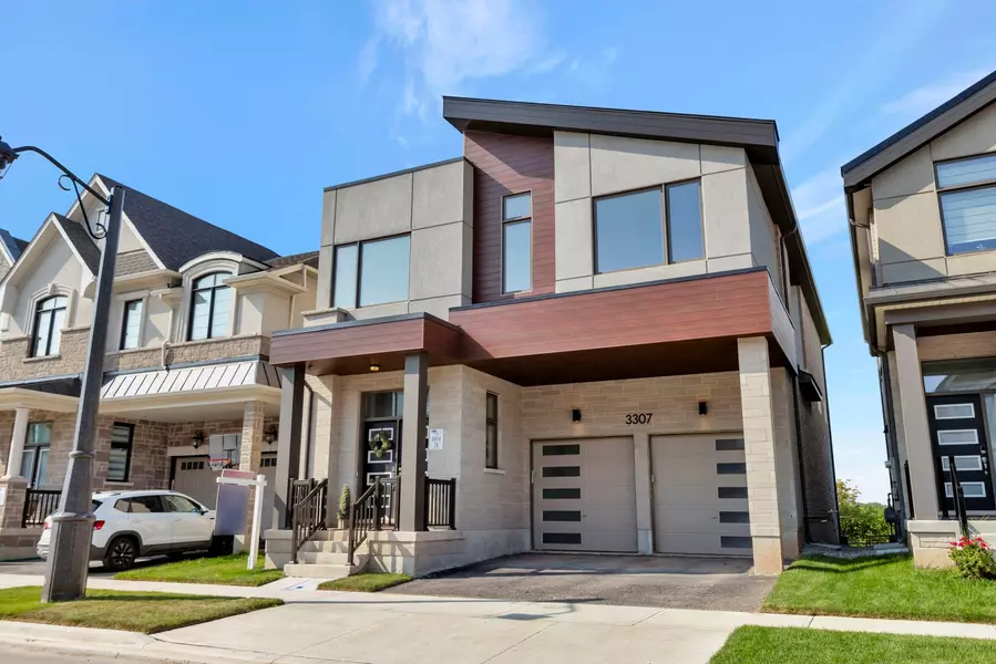 3307 Harasym TRL, Oakville, ON L6M 5N6