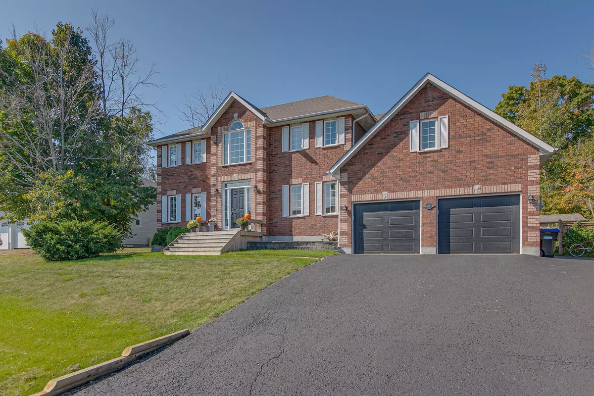 Innisfil, ON L9S 2L3,3684 Kimberley ST