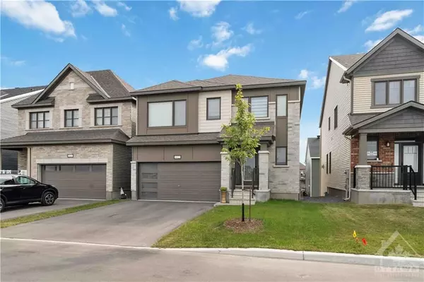 Barrhaven, ON K2J 6Z9,612 RYE GRASS WAY