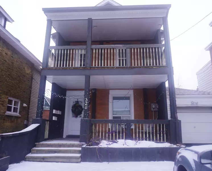 326 FLORA ST #3, Ottawa Centre, ON K1R 5S3