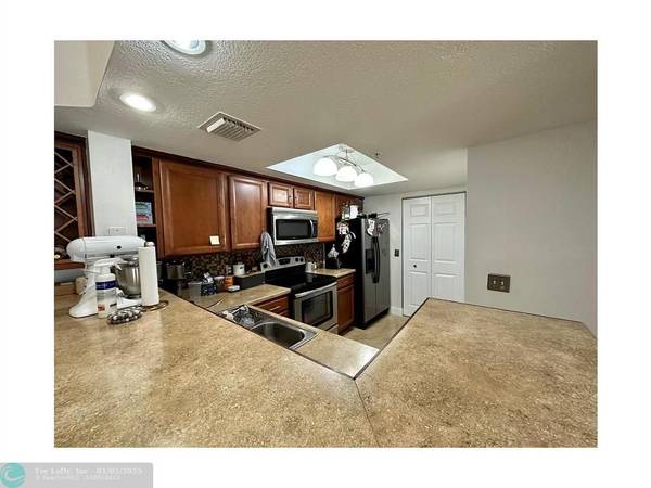 Coconut Creek, FL 33073,5051 Wiles Rd  #306