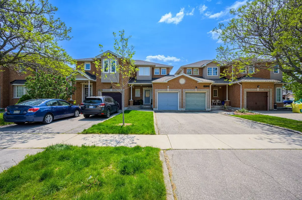 Oakville, ON L6H 6K3,2320 Dalebrook DR