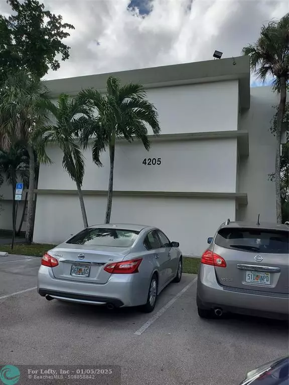 Sunrise, FL 33351,4205 N University Dr  #211