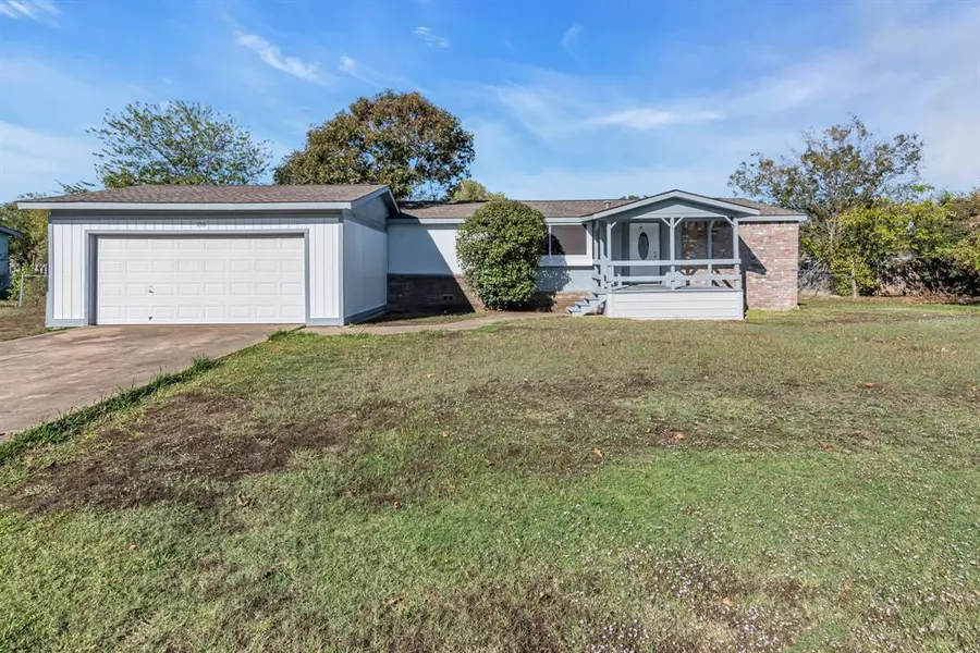 356 Darrell Road, Roanoke, TX 76262