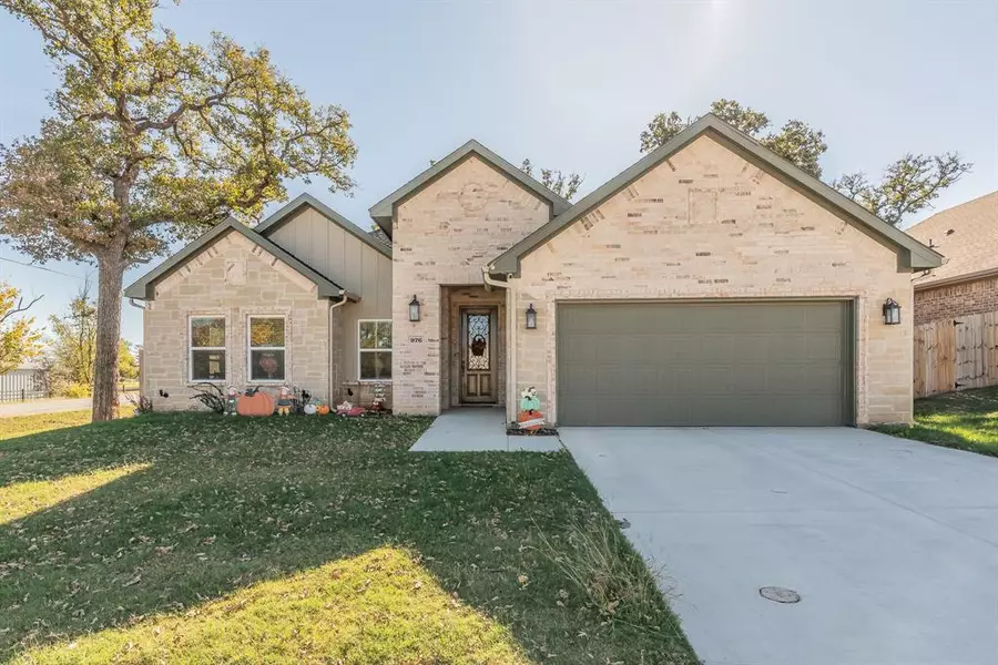 976 Ben Drive, Springtown, TX 76082