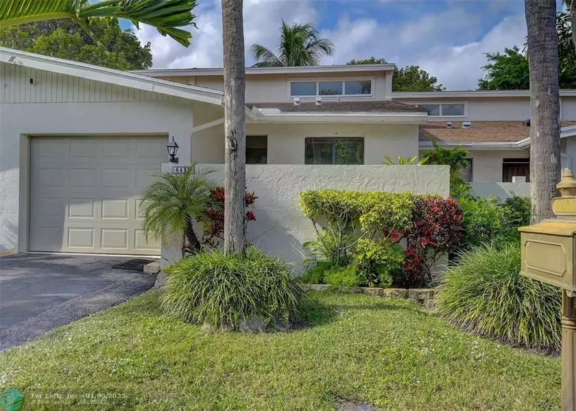 6415 Toulon Drive, Boca Raton, FL 33433