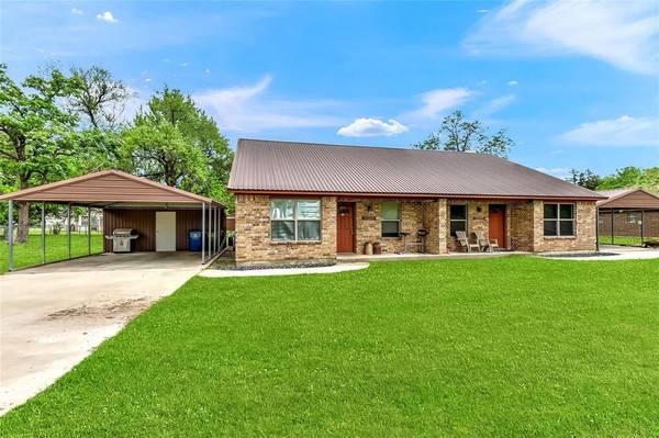 500 E Huges Street, Collinsville, TX 76233