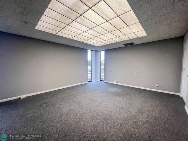 2131 Hollywood Blvd  #208, Hollywood, FL 33020