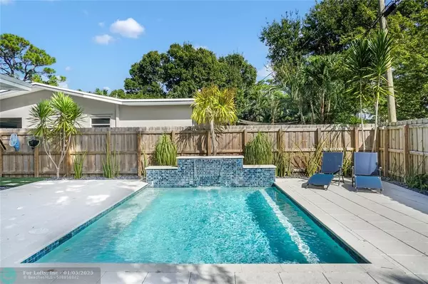 700 NE 21st Dr, Wilton Manors, FL 33305