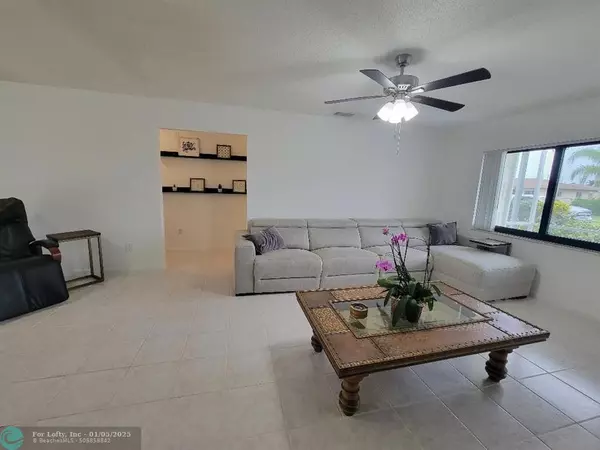 Boca Raton, FL 33428,22175 Caldera Ave