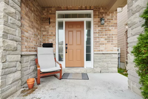 Kanata, ON K2T 0A8,760 Fletcher CIR W