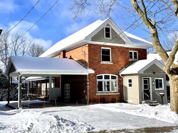 Owen Sound, ON N4K 2R6,734 5TH AVE E