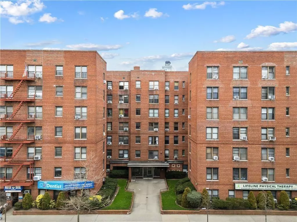 Brooklyn, NY 11235,3060 Ocean AVE #6U