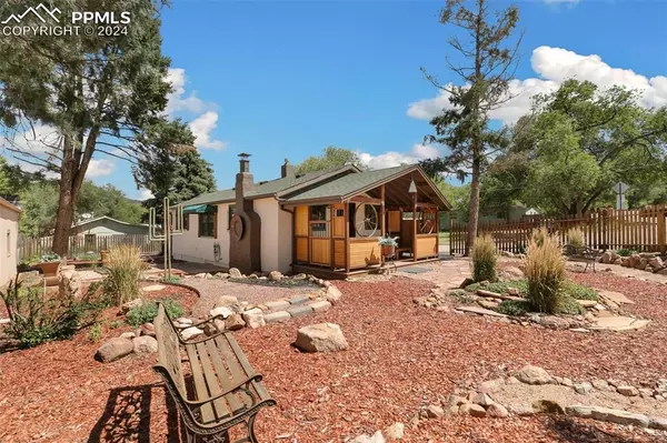 107 Crystal Park RD, Manitou Springs, CO 80829