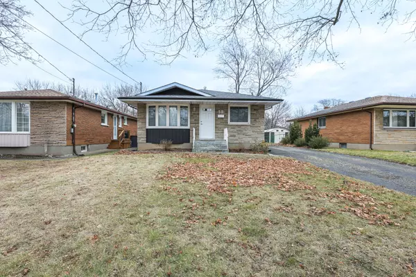 58 Highcourt CRES, St. Catharines, ON L2M 3M6