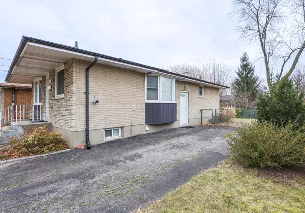 Niagara, ON L2M 3M6,58 Highcourt CRES