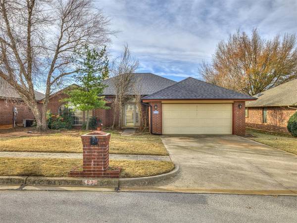 908 Goshawk Drive, Norman, OK 73072