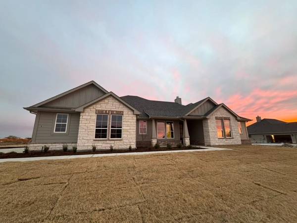 6 Louis Road, Tom Bean, TX 75489