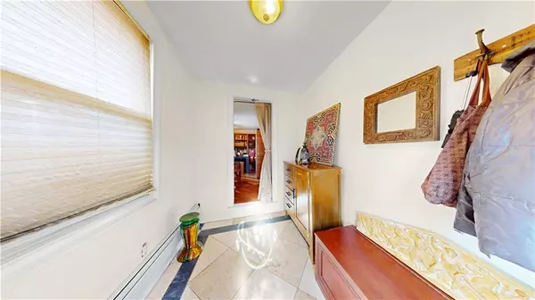 Brooklyn, NY 11229,28 Knight CT