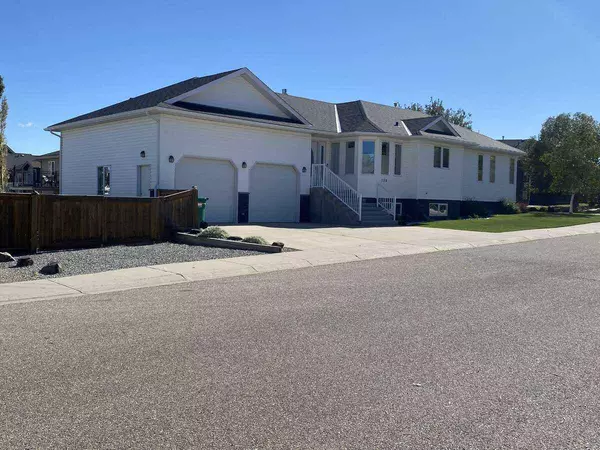 Lethbridge, AB T1K 8A4,133 Rivermont CRES W