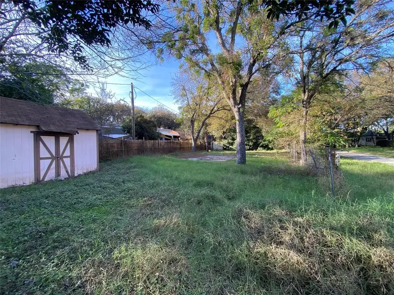 3848 Avra Circle, Granbury, TX 76048