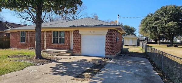 1007 Pleasant Drive, Dallas, TX 75217