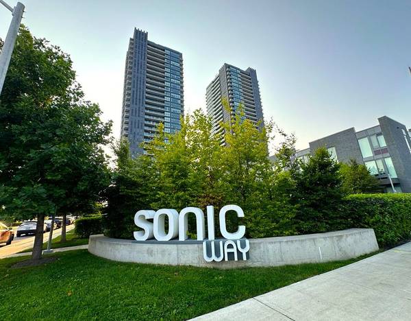 6 Sonic WAY #2906, Toronto C11, ON M3C 0P1