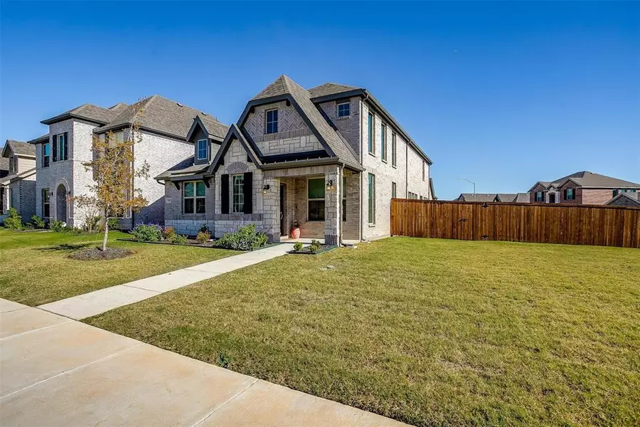 16900 Sophora Avenue, Justin, TX 76247